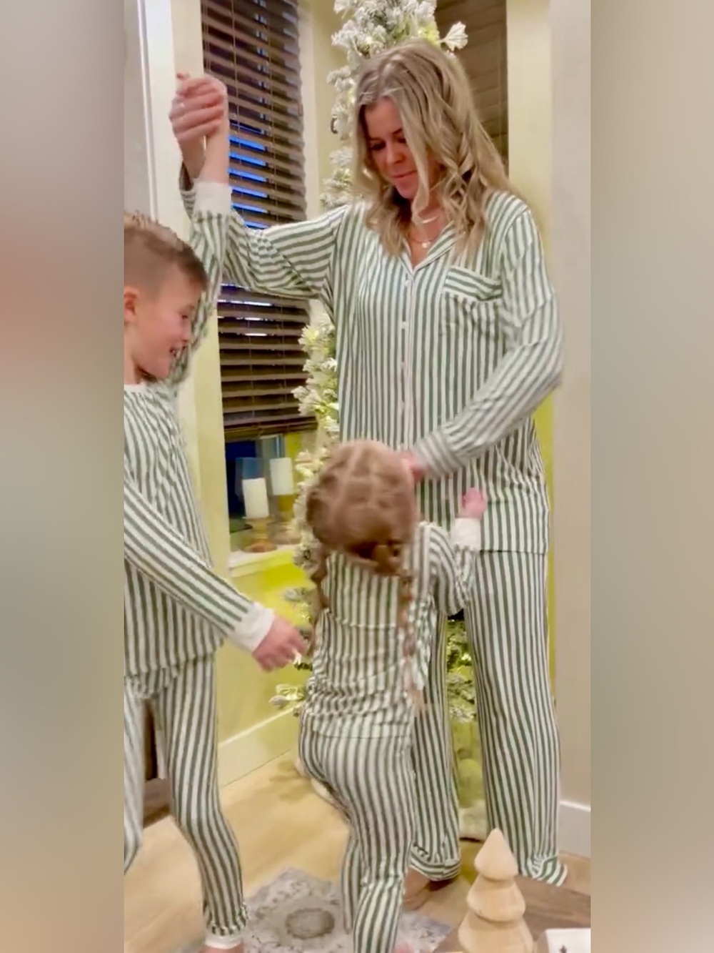 Bambi & Birdie - Bamboo Striped Green & White Women’s Pajamas Sleep set, Size L